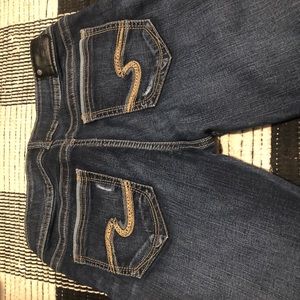 Silver Jeans: Suki Mid Rise Straight Leg